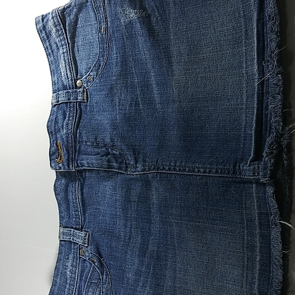 Lei Denim Skirt. - Picture 1 of 6